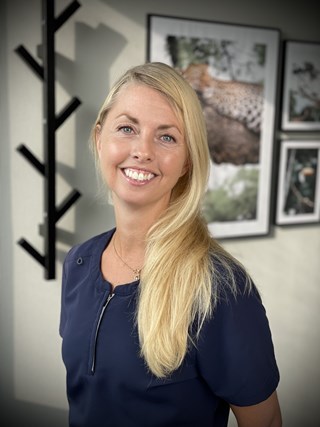 Pernilla Vallstr&ouml;m, Tandsk&ouml;terska