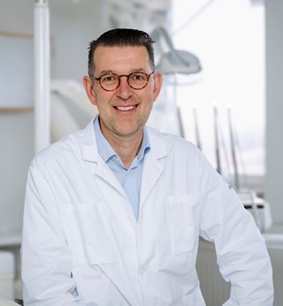 Dennis profilbild (1).jpg