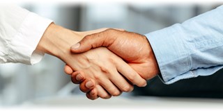 handskak2000x1000.jpg
